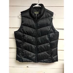 Eddie Bauer black vest.